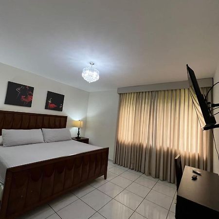 Casa Pamplona Hotel San Salvador Exterior photo